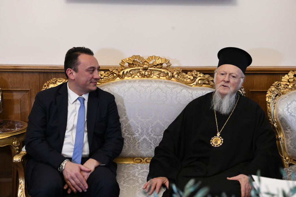 Επίσκεψη Έλληνα υφυπουργού στον Πατριάρχη