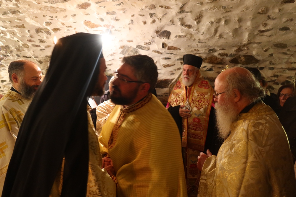 Εσπερινός Πρωτοχρονιάς στην Κρύπτη του Αγίου Δωροθέου