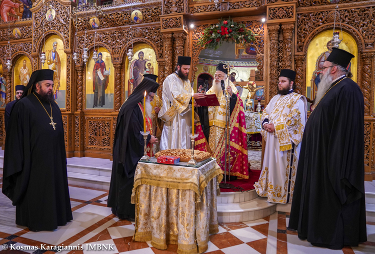 Πρωτοχρονιά μέσα στο ναό έκαναν στη Βέροια