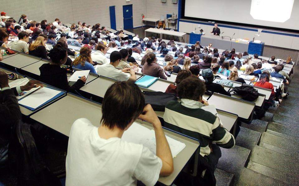 Υποτροφίες σε Έλληνες ακαδημαϊκούς της Διασποράς