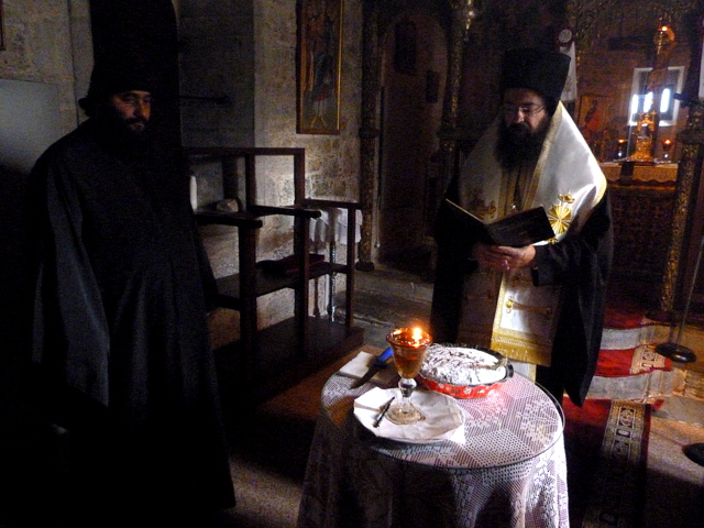 Οι Μεγάλες Ώρες των Θεοφανείων στην Ι.Μ. Αγίας Τριάδος Αρετίου