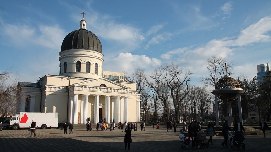 Οι Μολδαβοί δείχνουν εμπιστοσύνη στην Ορθόδοξη Εκκλησία