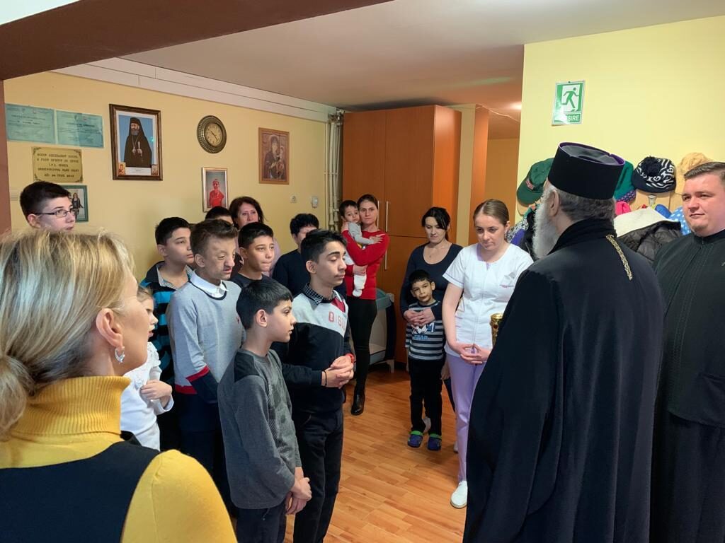 Vizită pastorală la Casa de tip familial „Sfânta Maria” din Alba Iulia