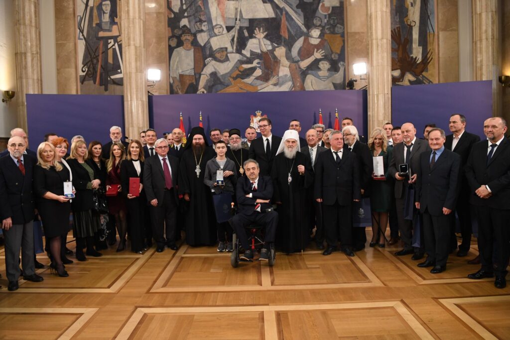 Председник Вучић уручио одликовања поводом Дана државности