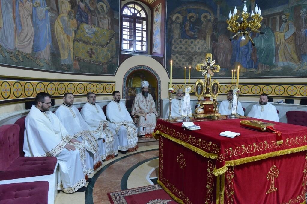 Света Архијерејска Литургија у Ужицу