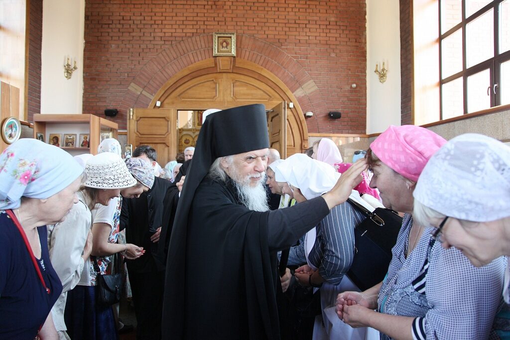 Епископ Пантелеимон приглашает на встречу Друзей милосердия в Соборную палату