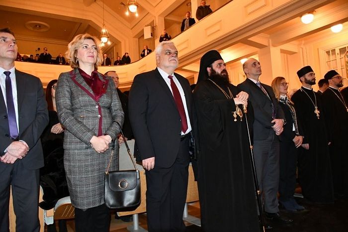 СВЕТОСАВСКА АКАДЕМИЈА У ВУКОВАРУ