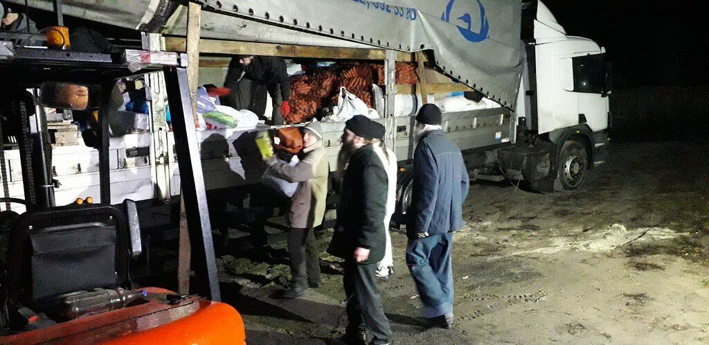 20 tons of humanitarian supplies sent for refugees living in Svyatogorsk Lavra