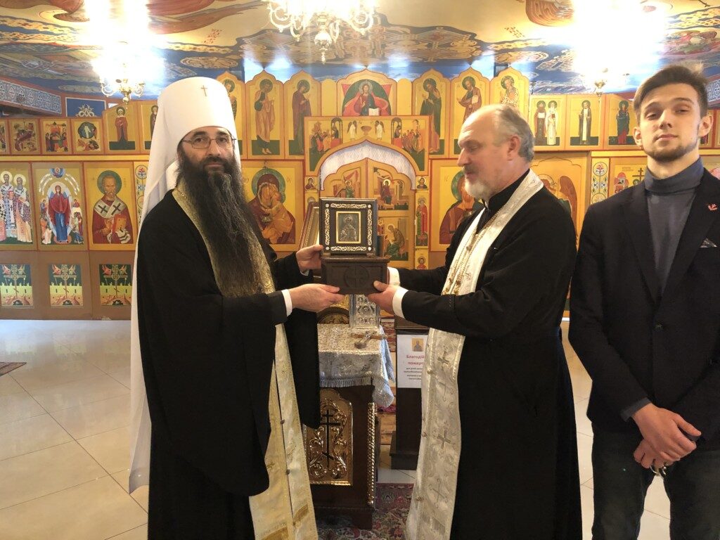 Stolen relics of St. Nicholas returned to Ukrainian Church in Vinnitsa