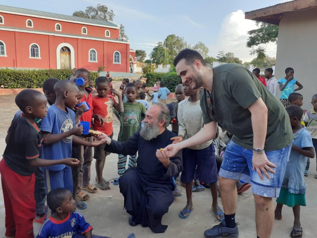 Οι “φύλακες- Άγγελοι” των παιδιών της Αφρικής!