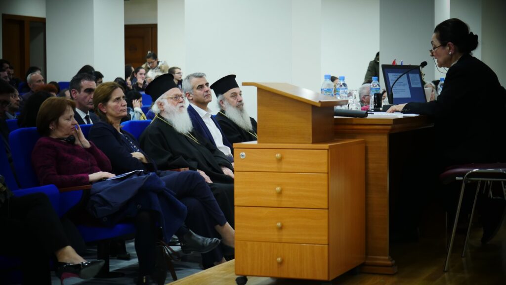 “Kontributi i gjuhës së lashtë greke në formulimin e terminologjisë shkencore ndërkombëtare”