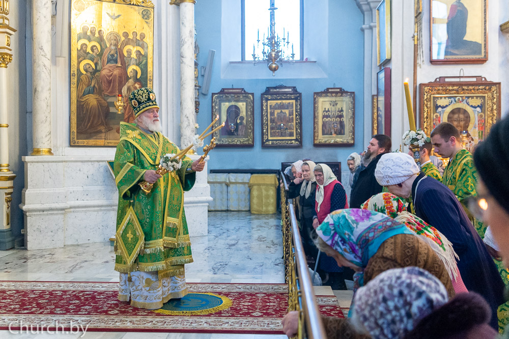 В день памяти блаженной Валентины Минской митрополит Павел совершил Литургию в Свято-Духовом кафедральном соборе города Минска