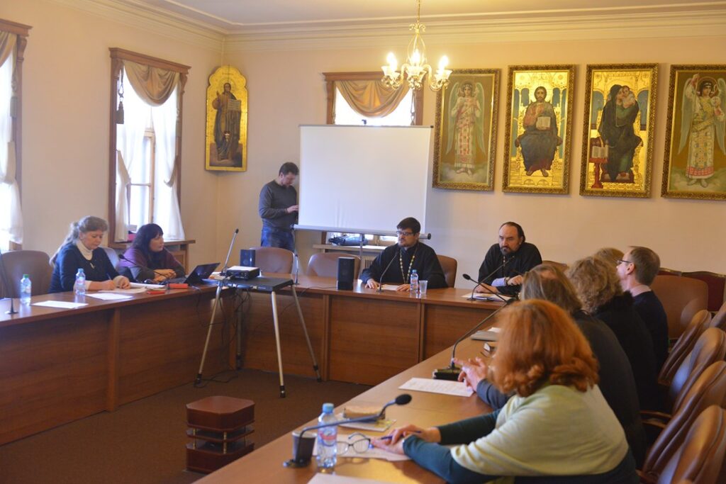 Круглый стол, посвященный межконфессиональному обмену опытом в сфере социального служения, прошел в ОВЦС