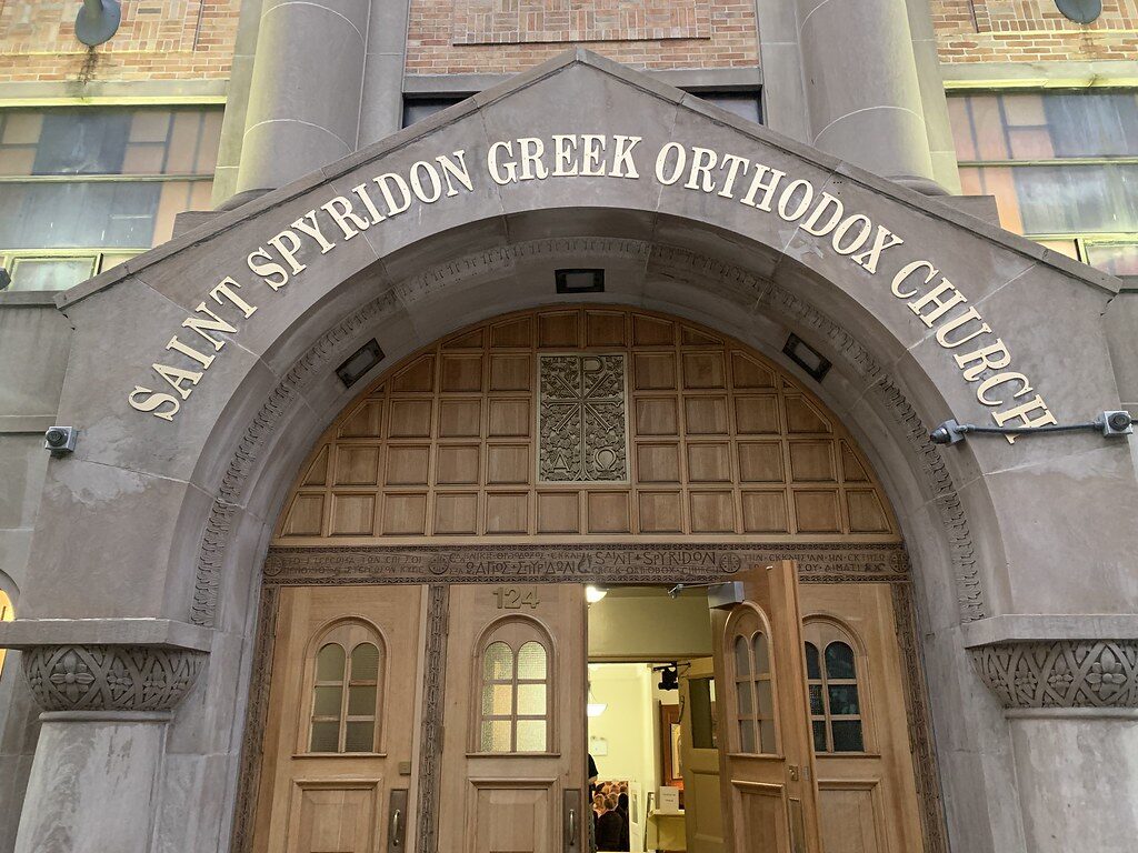 Μητέρα εγκατέλειψε βρέφος στον Αγιο Σπυρίδωνα του Μανχάταν