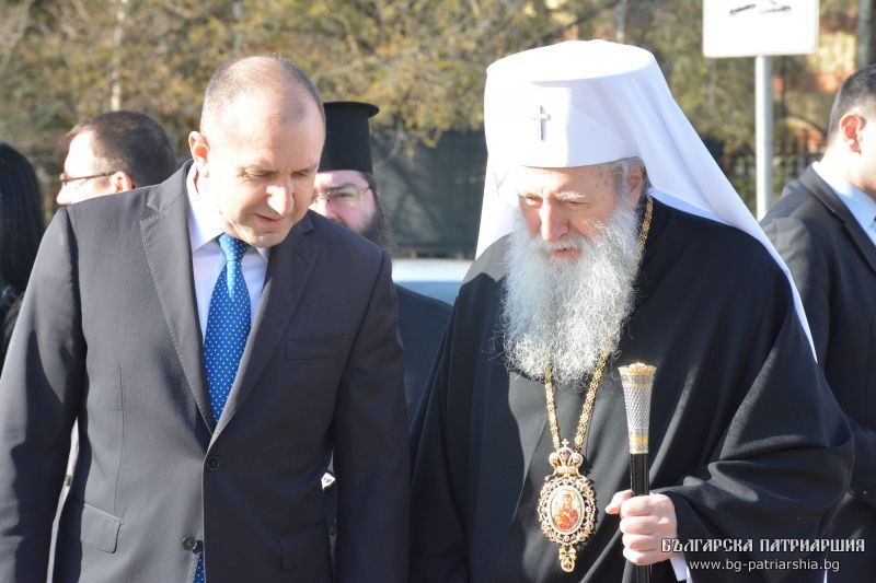 Тържествен молебен по повод 150-годишнината от учредяването на Българската екзархия