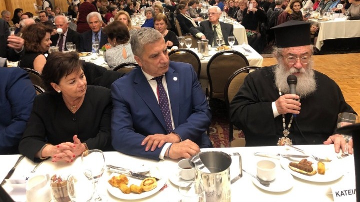 Η Περιφέρεια Αττικής “στηρίζει” τον Πανάγιο Τάφο