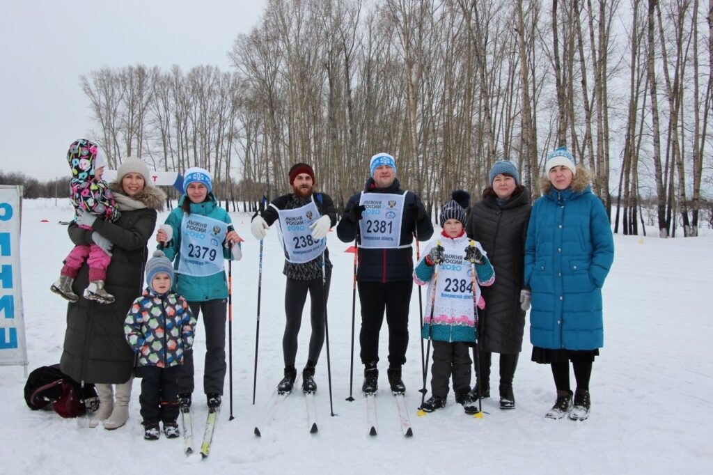Приходская команда впервые приняла участие в лыжной гонке