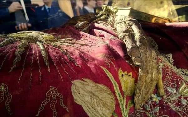 Στην Κέρκυρα το Ιερό Λείψανο της εορτάζουσας Αγίας Θεοδώρας της Αυγούστας