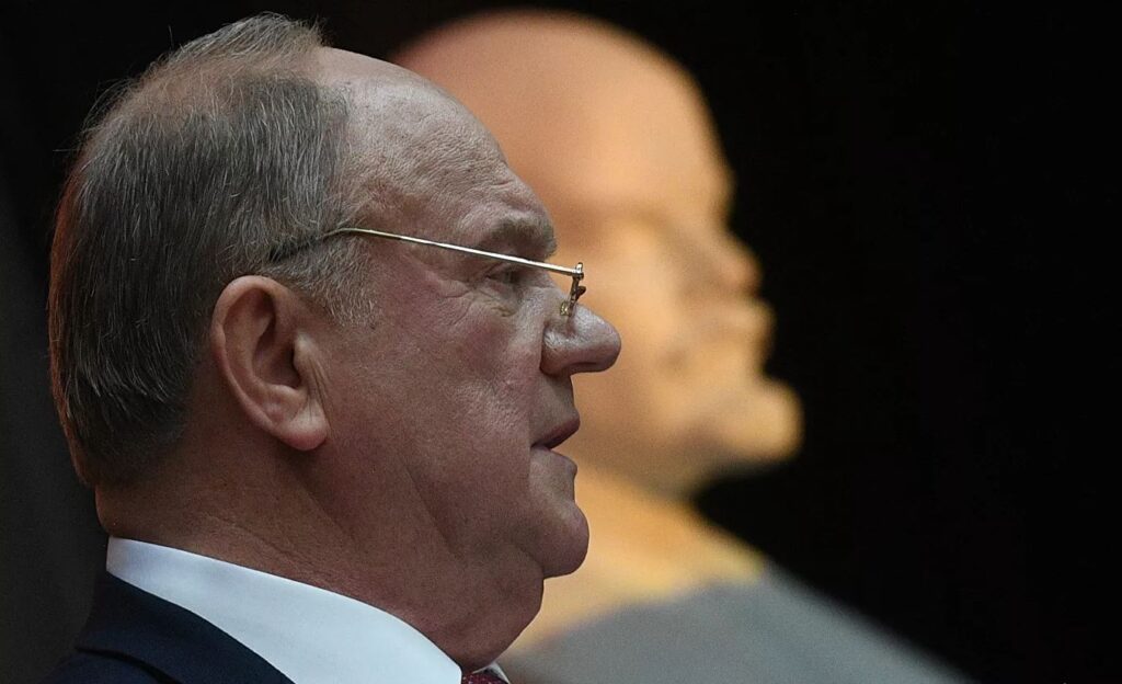 Зюганов рассказал о вписанных в Евангелие принципах коммунизма