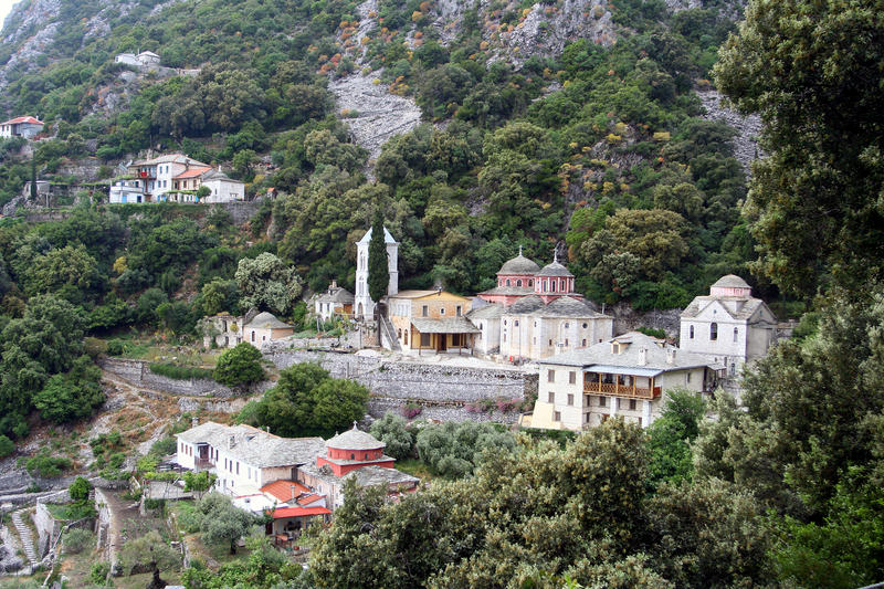 Κινηματογραφικό αφιέρωμα στην Αγία Τριάδα Καυσοκαλυβίων