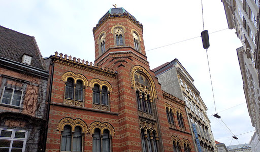 Ι.Μ. Αυστρίας: Ανοικτοί οι ναοί για κατ’ ιδίαν προσευχή των πιστών