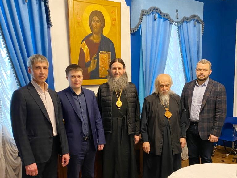 Развитие социальных проектов Курганской епархии обсудили в Синодальном отделе по благотворительности