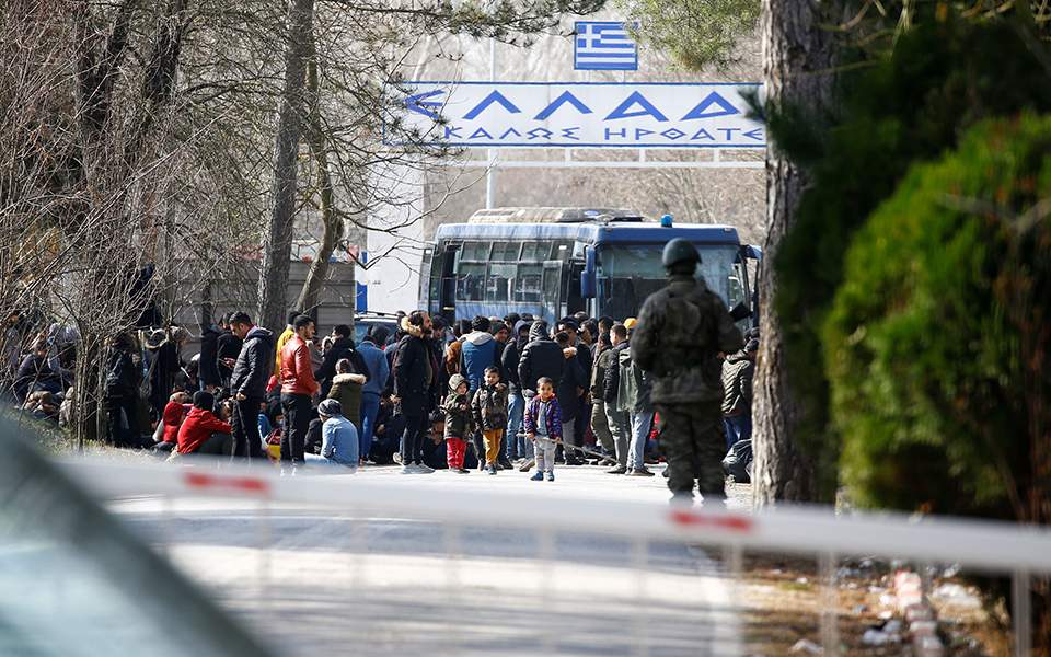 ΜΕΤΑΝΑΣΤΕΥΤΙΚΟ: Στον Έβρο σε λίγες ώρες ο Αρχιεπίσκοπος Αθηνών – Υποχρέωσή μας η περιφρούρηση των συνόρων τόνισε από τις Καστανιές ο Πρωθυπουργος