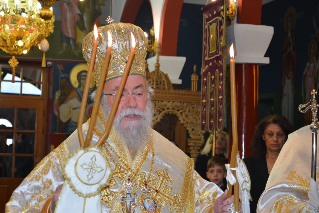 “Η Θεία Κοινωνία δεν είναι βλαπτική. Άπαγε της βλασφημίας!”