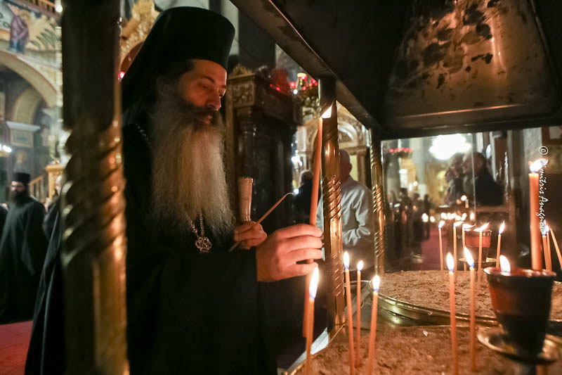 Μητρ. Φθιώτιδος: Ανοίξτε την καρδιά σας, αγκαλιάστε τους πάντες