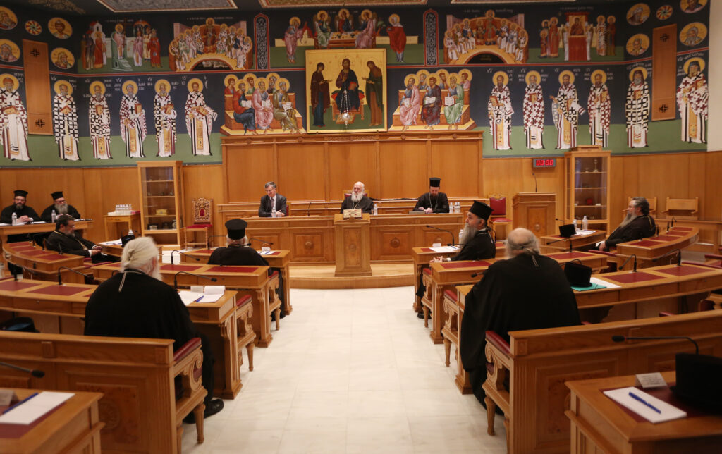 Church of Greece hierarchs hold marathon session to decide on more, stricter measures to prevent Covid-19 exposure