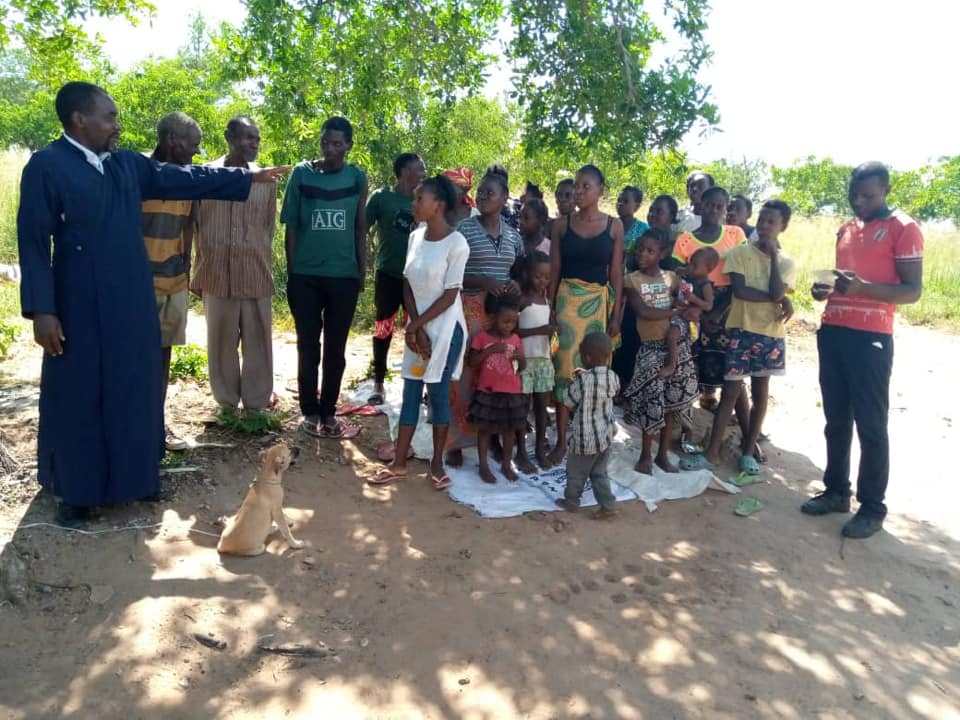 Οι νέοι στην Αφρική διψούν για μάθηση της πίστης