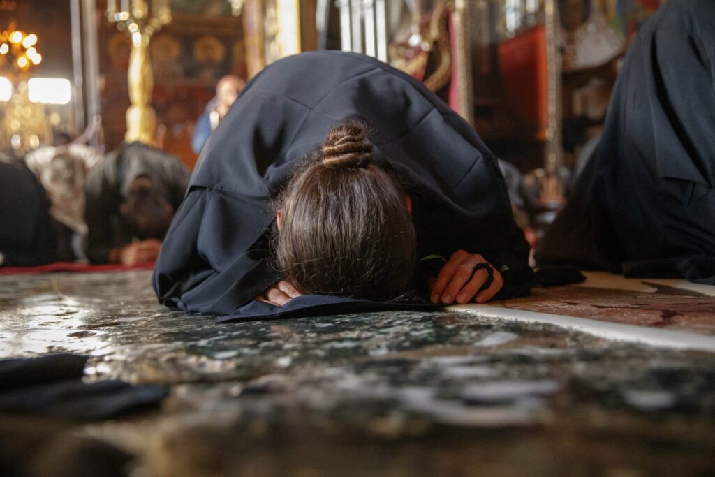 Όλοι ενώσαμε με πόνο τις προσευχές μας με τους Αγιορείτες Μοναχούς