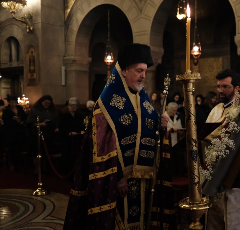 Πρώτοι Χαιρετισμοί στον Μητροπολιτικό Ναό Παρισίων