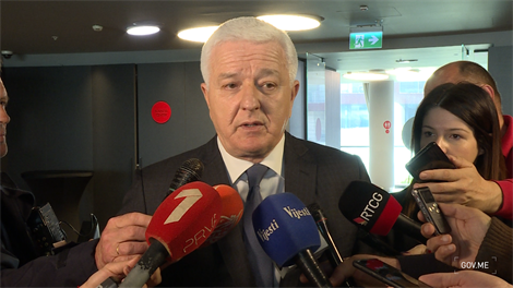 Премијер Марковић: Закон о слободи вјероисповијести мора бити једнак и примјенивати се на све