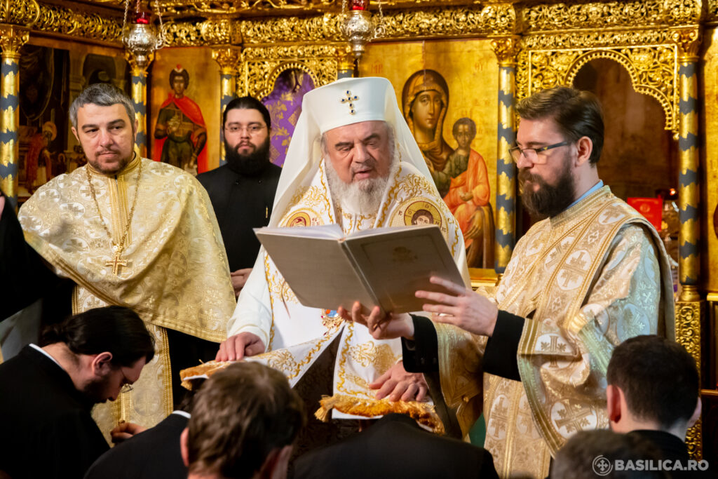 16 noi duhovnici „împrumută” lui Dumnezeu vocea și mâna pentru a spovedi în Arhiepiscopia Bucureștilor