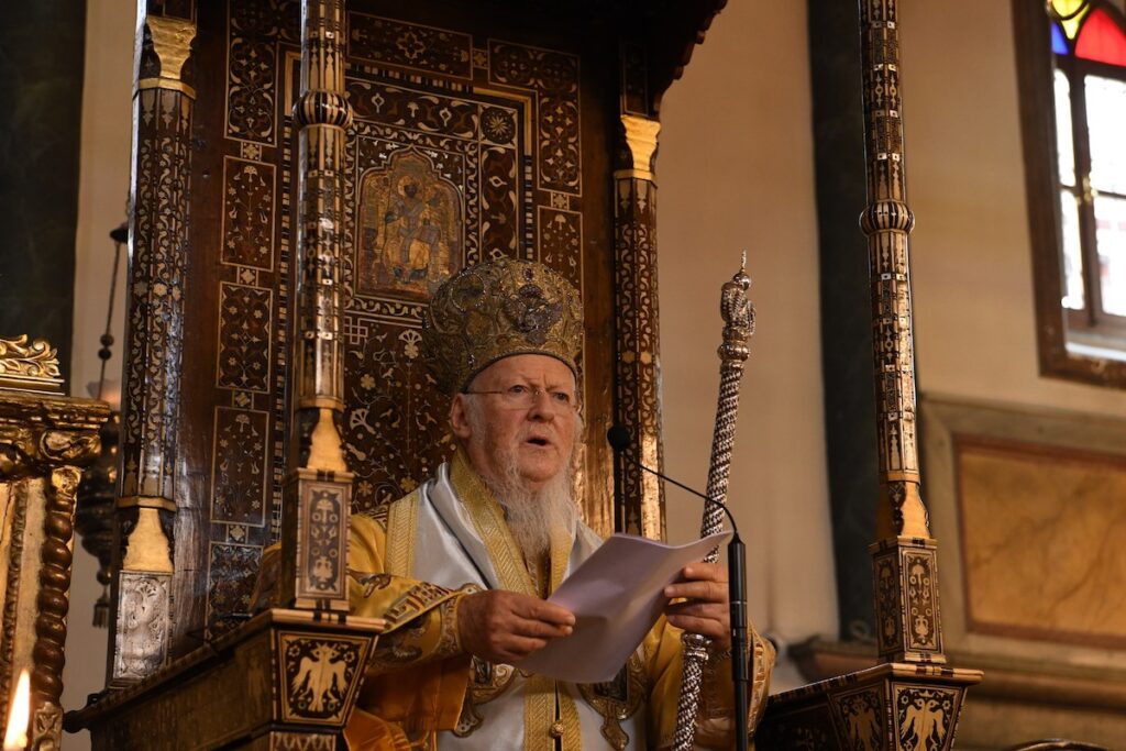 Coronavirus: Patriarhia Ecumenică îndeamnă la prudență, răbdare și evitarea panicii (Comunicat)