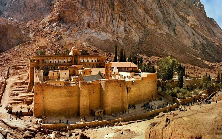 Προληπτικά μέτρα στην Ιερά Μονή Σινά