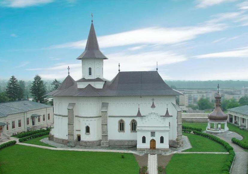 Ajutor pentru persoanele vulnerabile din Arhiepiscopia Romanului și Bacăului