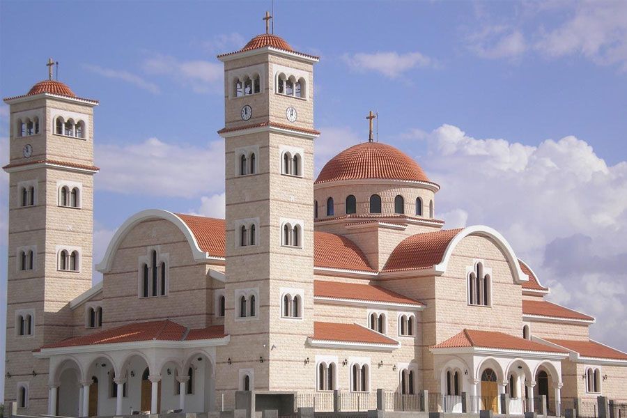Κύπρος: Κλείνουν από το απόγευμα οι ναοί