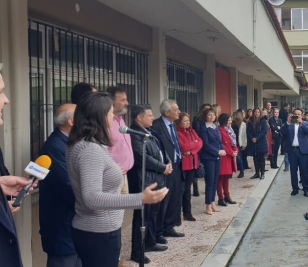 «Στεκόμαστε δίπλα στους ακρίτες μας”