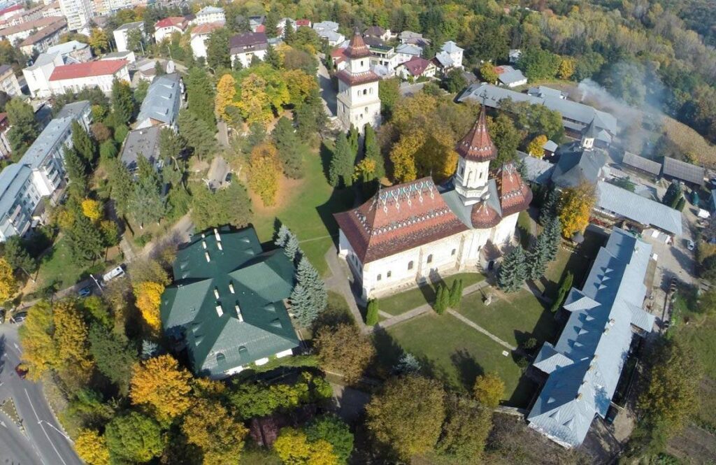 Echipamente medicale de 100.000 de euro, donate de Arhiepiscopia Sucevei și Rădăuților