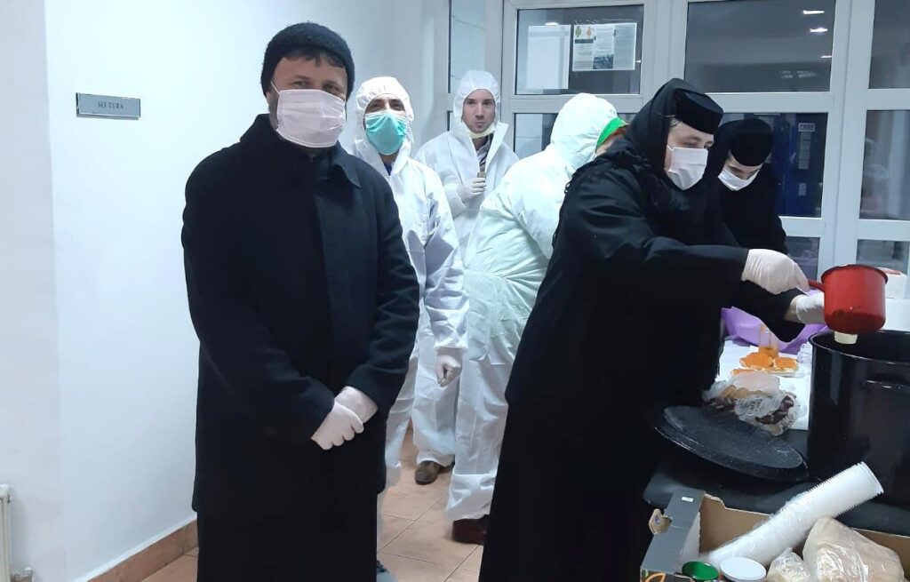 Aparatură medicală donată de Arhiepiscopia Timișoarei
