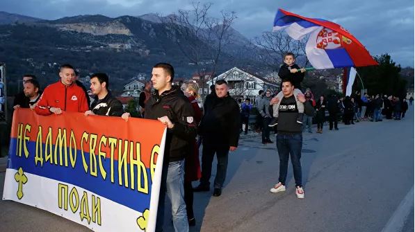 Οι νέοι στηρίζουν την Ορθοδοξία στο Μαυροβούνιο