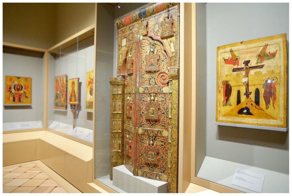 Постоянная экспозиция икон открылась в Эрмитаже