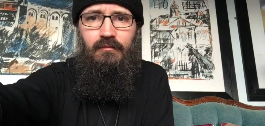 Părinte român din Scoția despre actuala criză medicală: Este ceva ce am făcut cu toții (VIDEO)