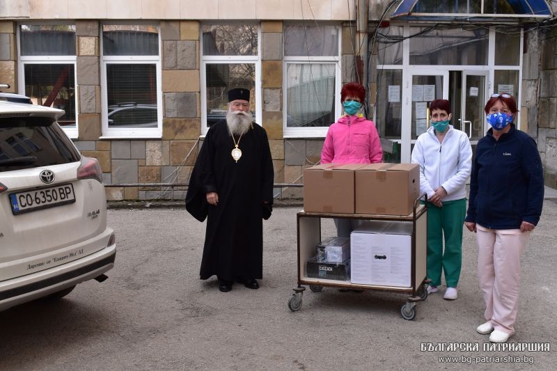 Дарение за детското отделение на болницата в гр. Ловеч