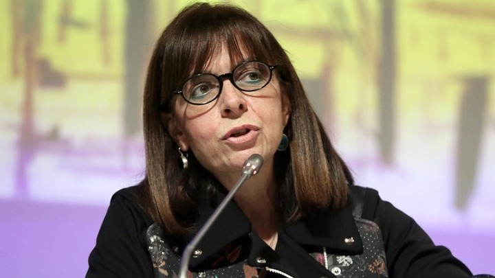 Ορκίζομαι στο όνομα της Αγίας και Ομοούσιας και Αδιαίρετης Τριάδας