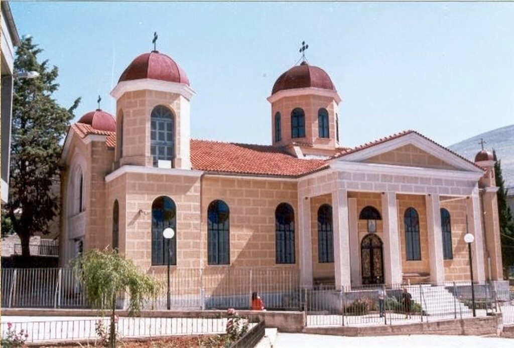 Περιφορά της Παναγίας της Ελεούσας σε κάθε γωνιά της Ενορίας