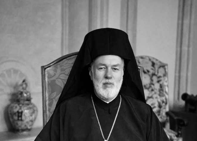 “Προσεύχομαι γονατιστός ενώπιον των Ιερών Λειψάνων της Αγίας Μαρίνας”