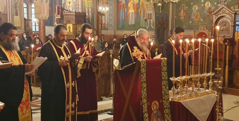 Το Μυστήριο του Ι. Ευχελαίου παρουσία πιστών τέλεσε ο Μητρ. Λεμεσού